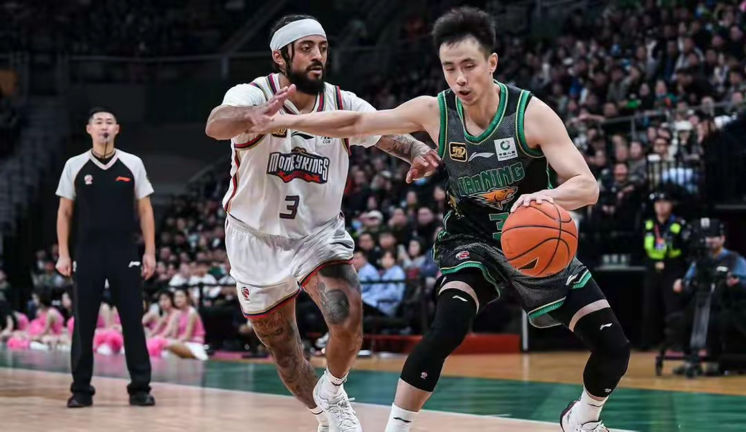 关于灰熊完胜江苏队，赵继伟扛起全队的信息