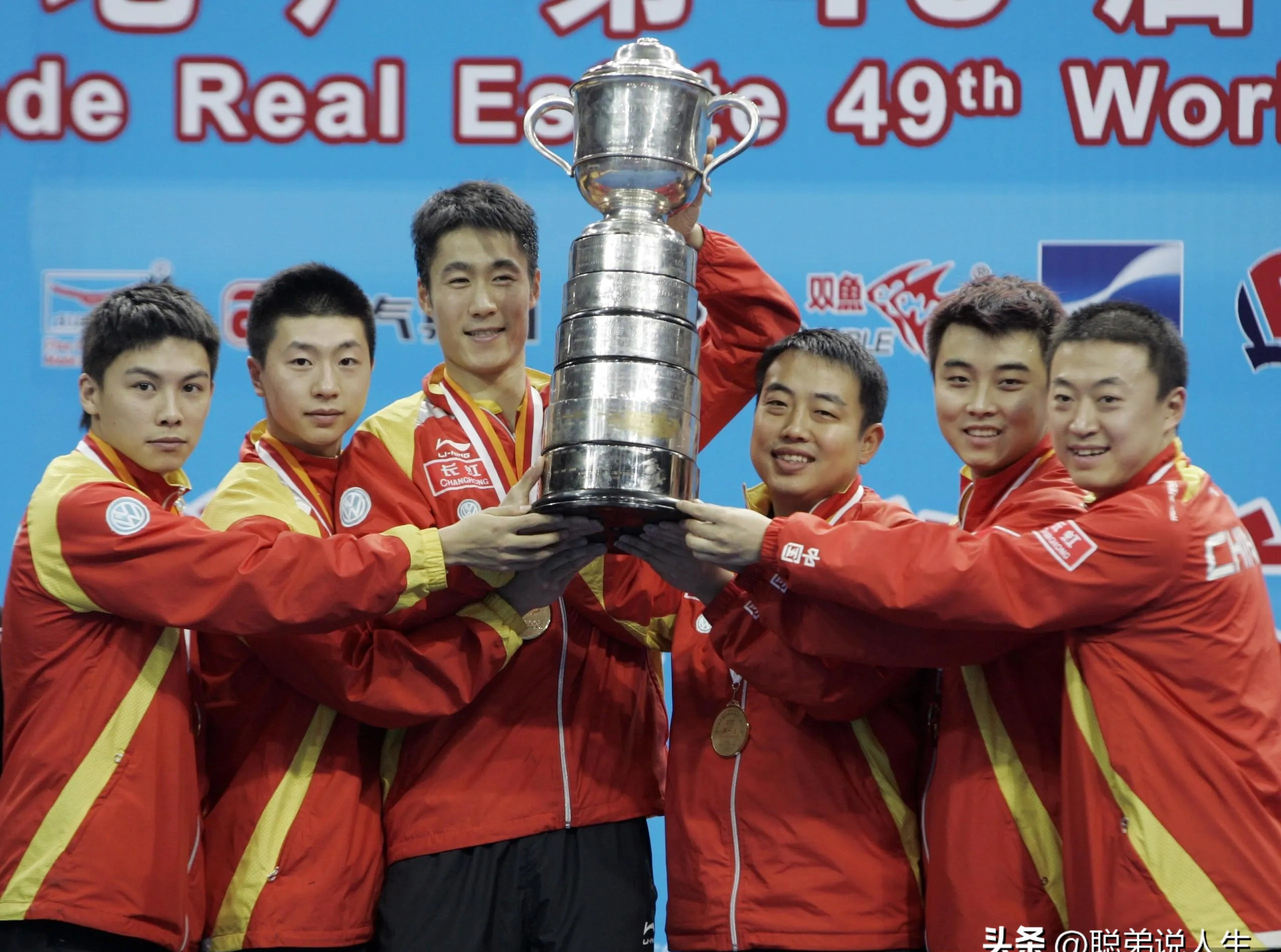 中国队轻取波兰队,马龙点燃赛场 中国队轻取波兰队,马龙点燃赛场