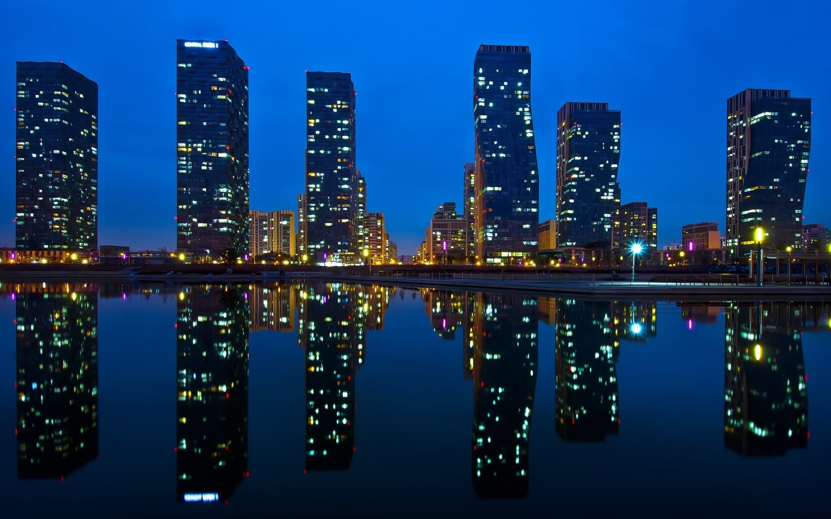 北京队书写传奇，跨洲争冠战大胜猛龙，霍勒迪硬仗之王实至名归