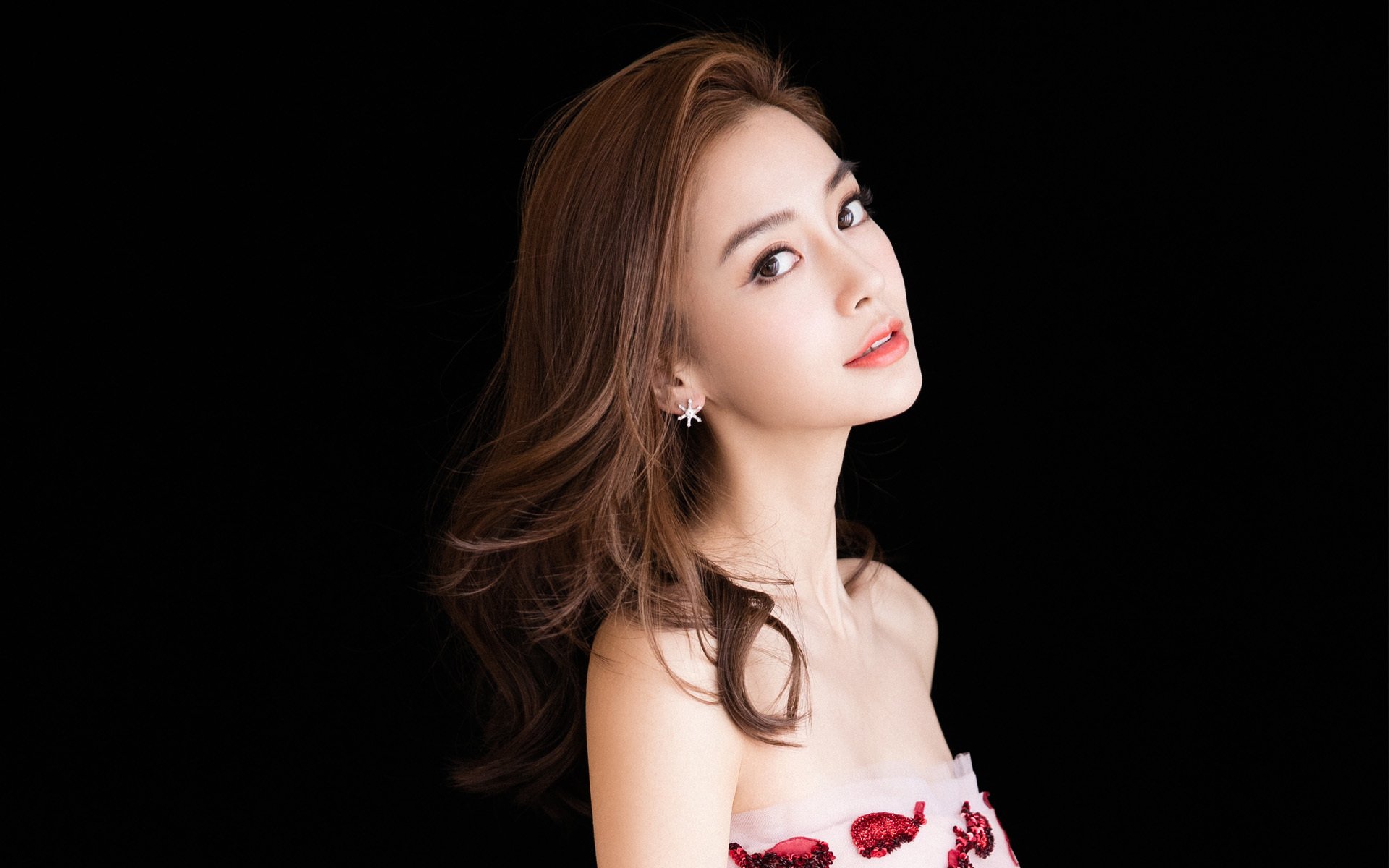 借来的心脏，当蒂亚戈的基因在NBA季后赛之夜搏动