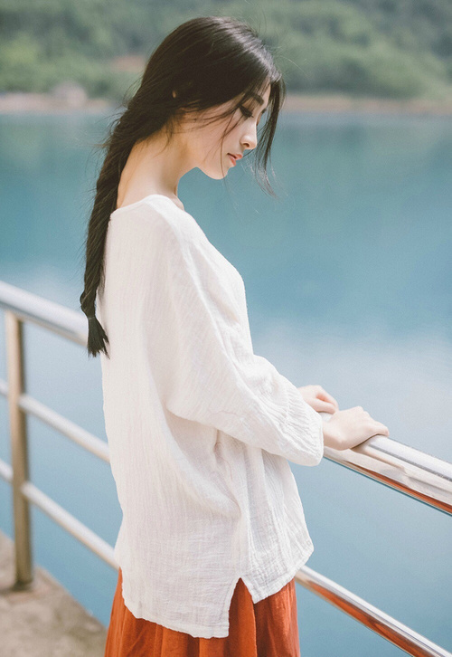 时空碰撞，老鹰对阵新疆队，约基奇状态火热，跨界篮球之夜